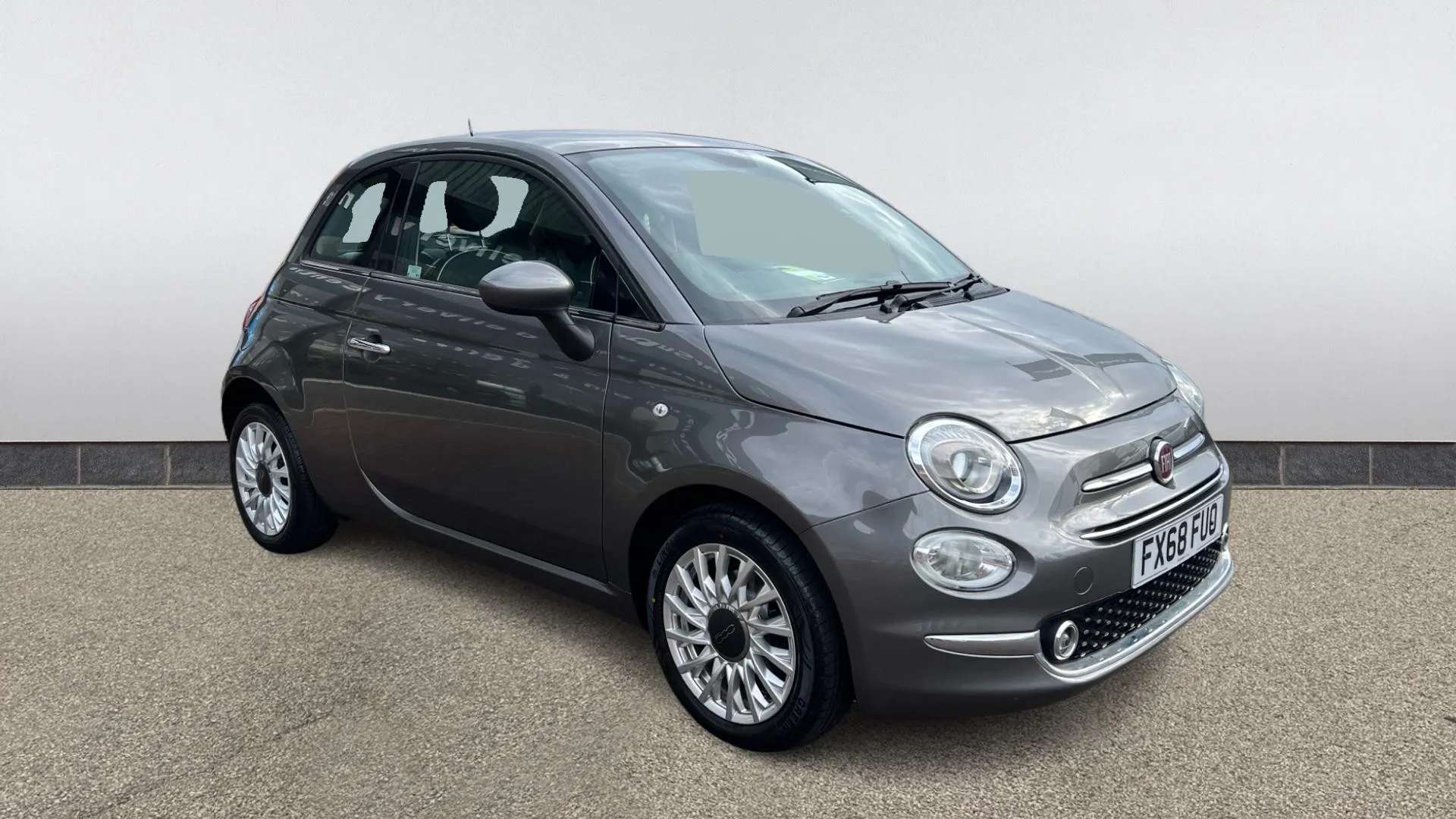 A 2018 FIAT 500 1.2 Lounge A 2018 FIAT 500 1.2 Lounge