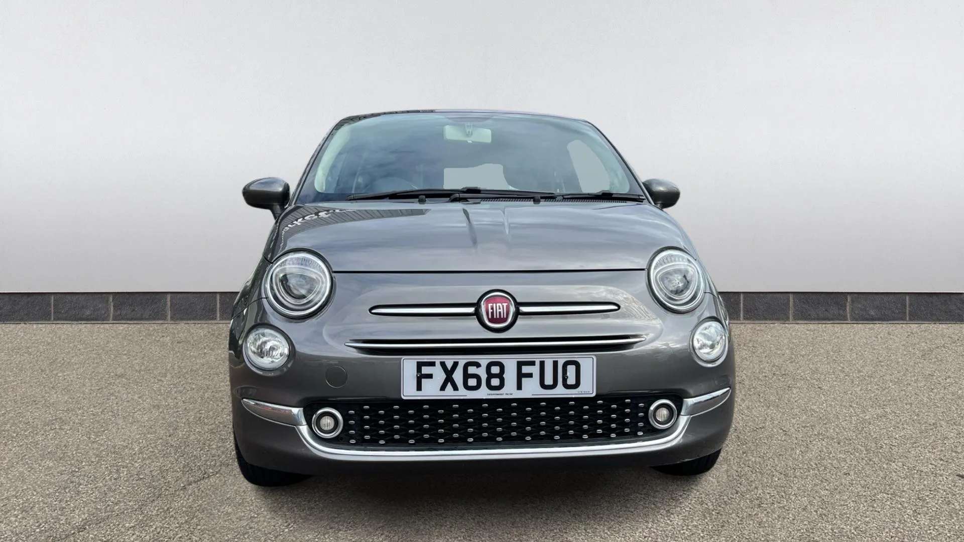 A 2018 FIAT 500 1.2 Lounge A 2018 FIAT 500 1.2 Lounge
