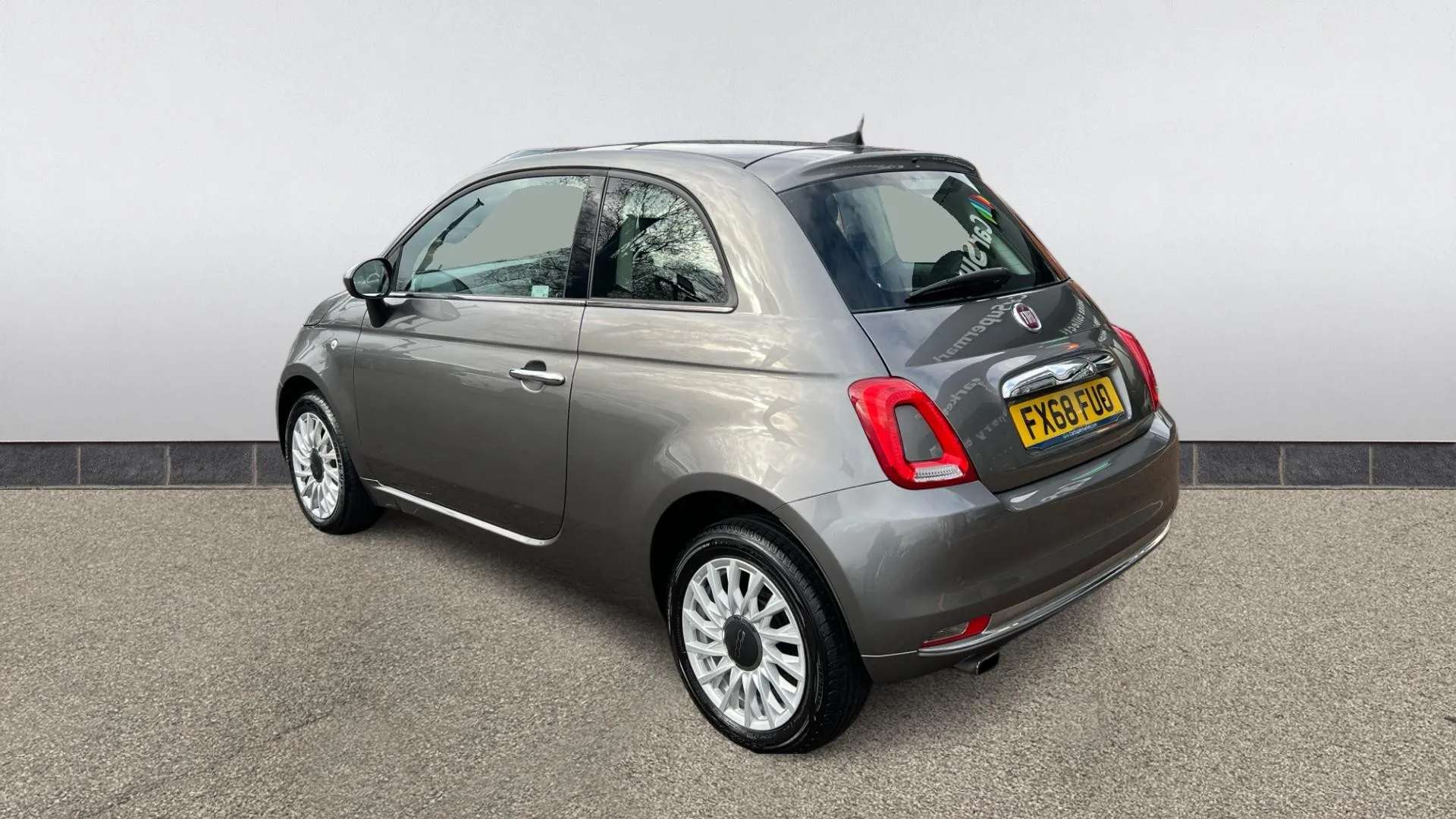A 2018 FIAT 500 1.2 Lounge A 2018 FIAT 500 1.2 Lounge