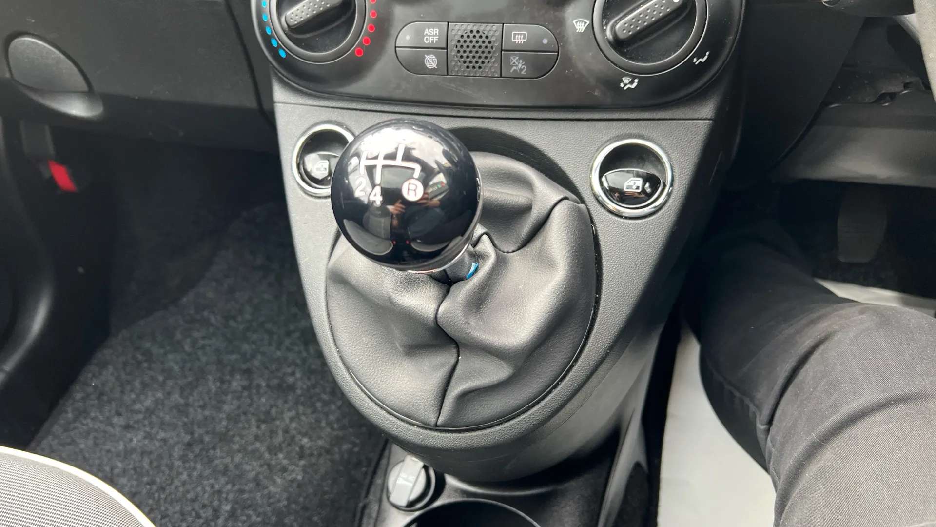 2018 FIAT 500 2018 FIAT 500