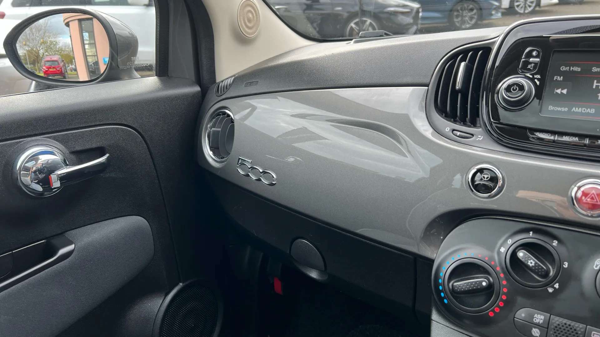 2018 FIAT 500 2018 FIAT 500