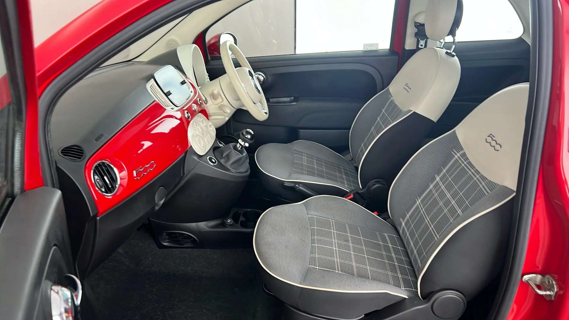 2019 FIAT 500 2019 FIAT 500