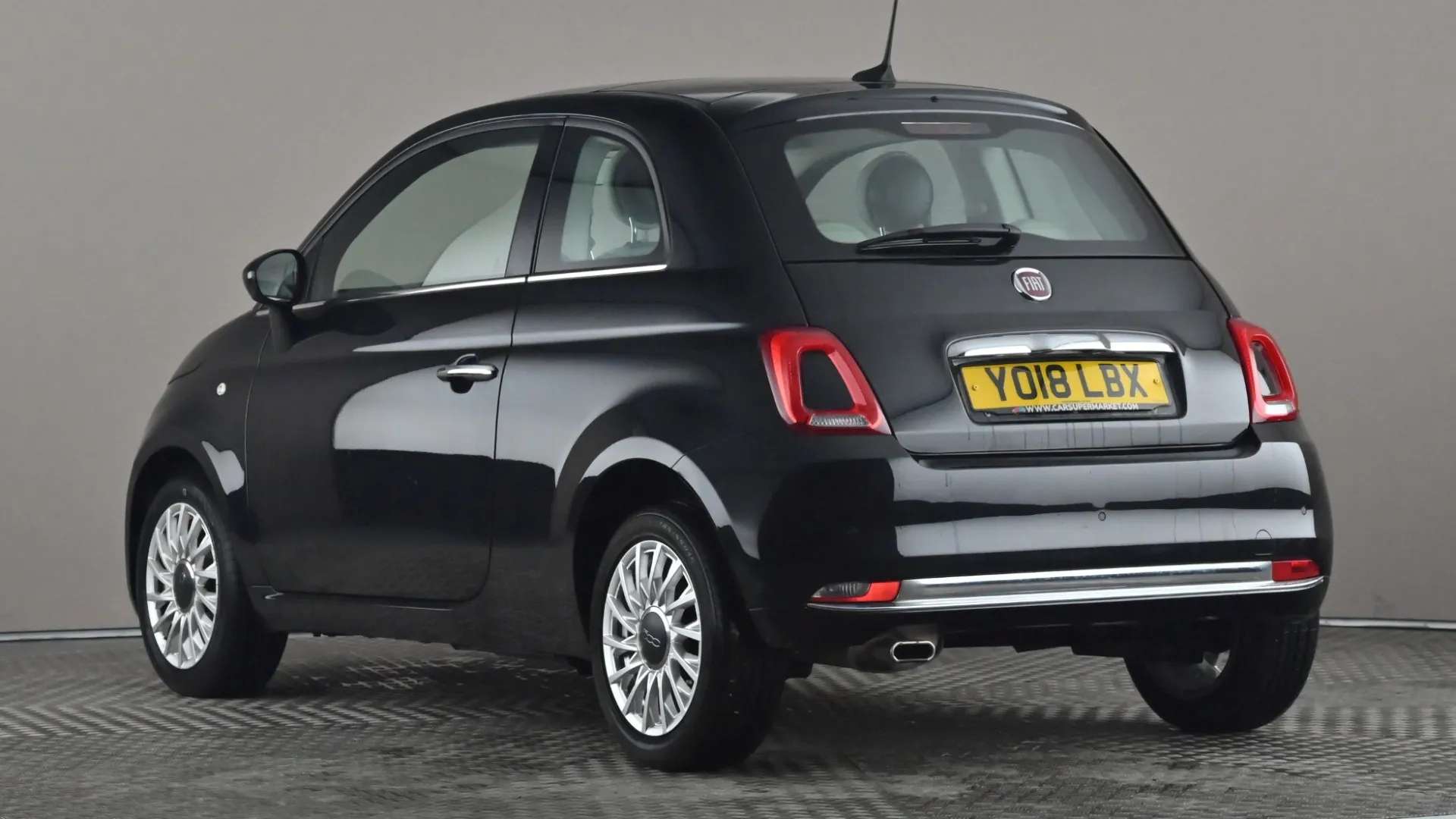 A 2018 FIAT 500 1.2 Lounge A 2018 FIAT 500 1.2 Lounge