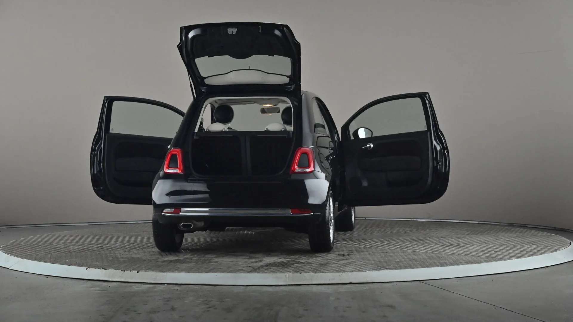 2018 FIAT 500 2018 FIAT 500