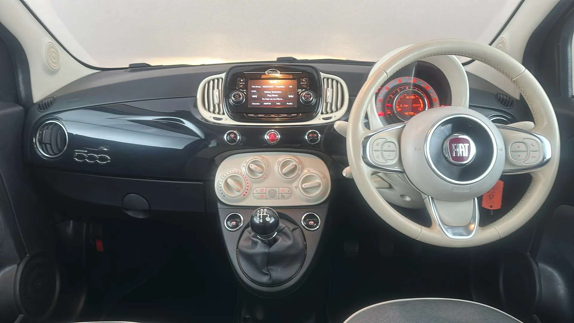 2018 FIAT 500 2018 FIAT 500