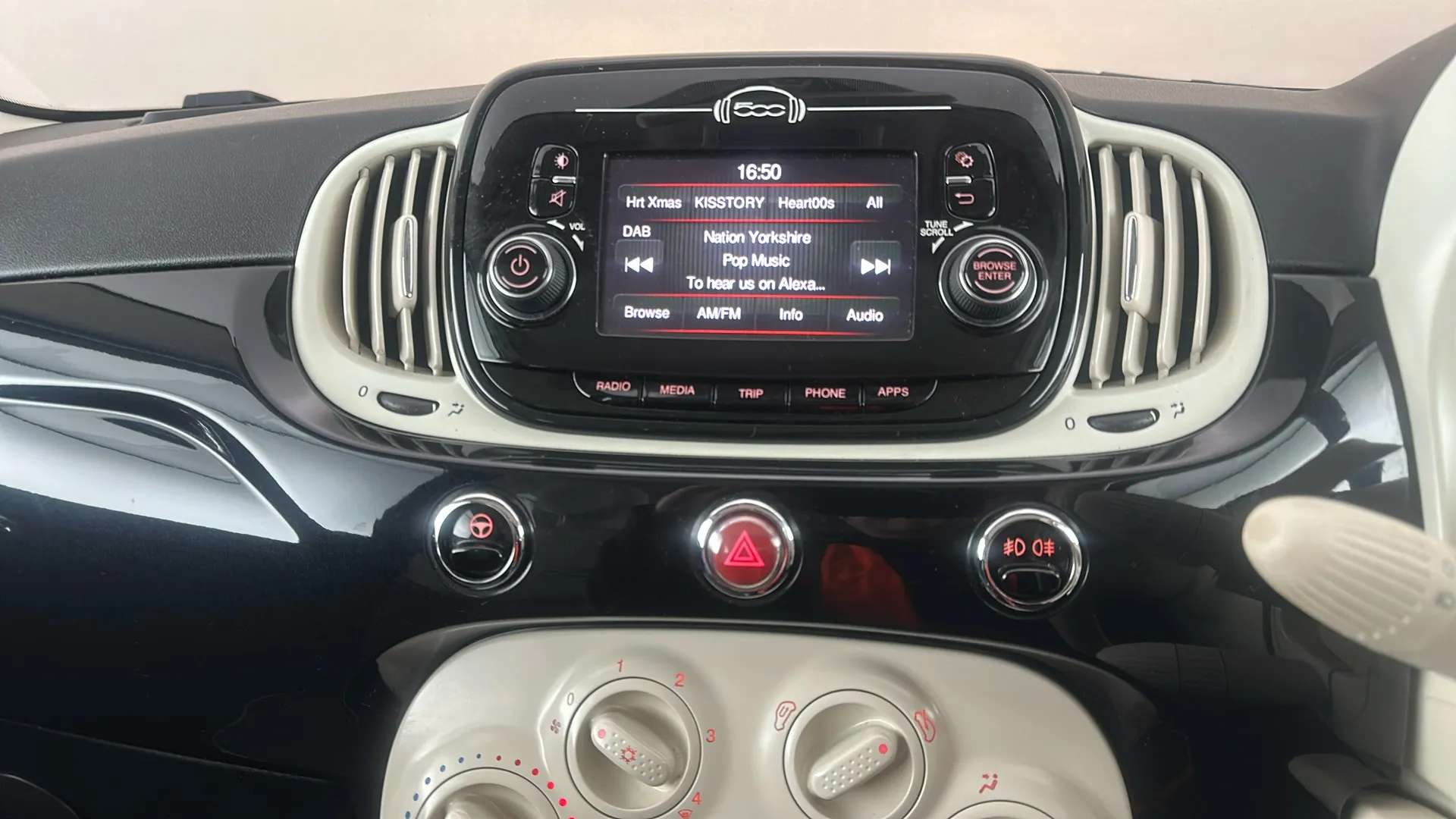 2018 FIAT 500 2018 FIAT 500