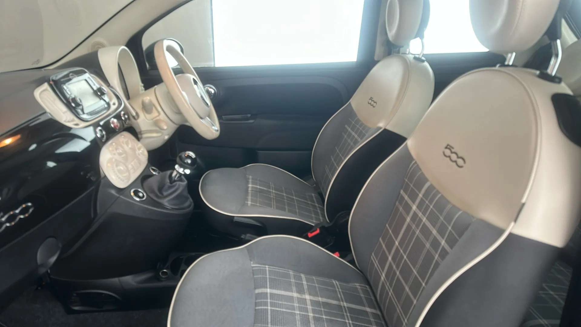 2018 FIAT 500 2018 FIAT 500