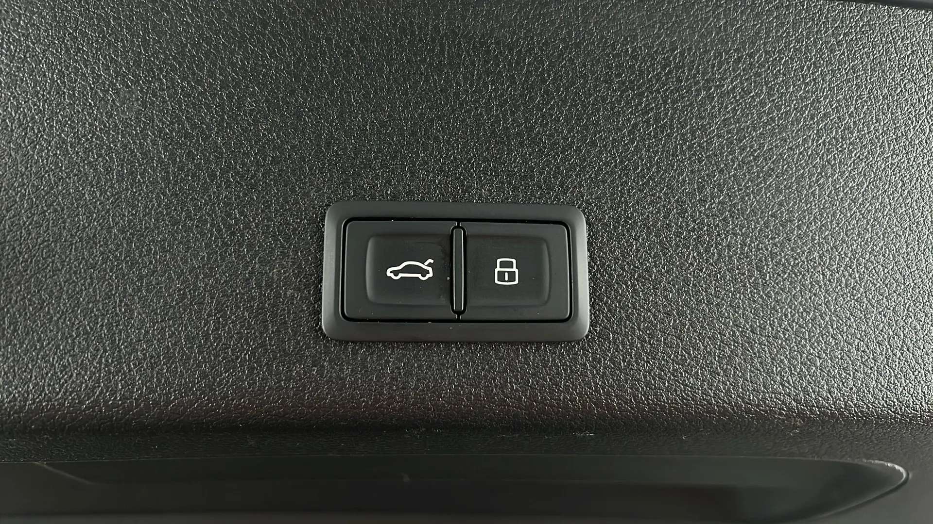 2020 AUDI E-TRON 2020 AUDI E-TRON