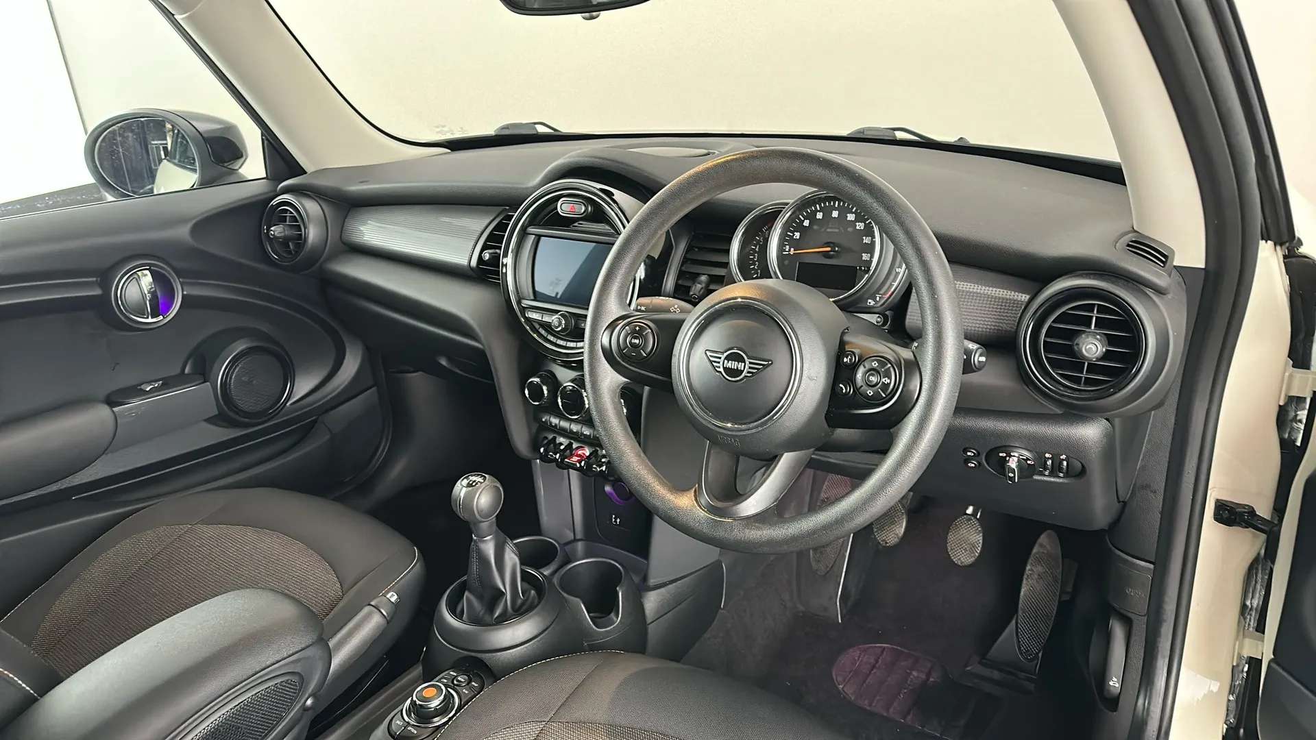 2019 MINI HATCH 2019 MINI HATCH