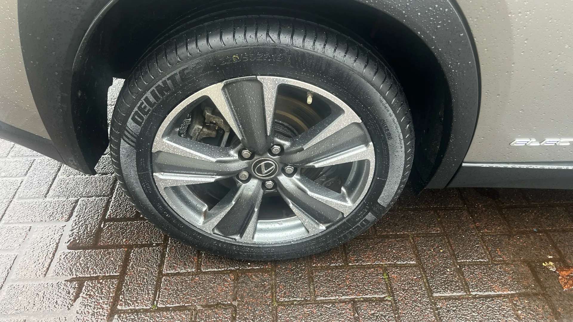 2021 LEXUS UX 2021 LEXUS UX