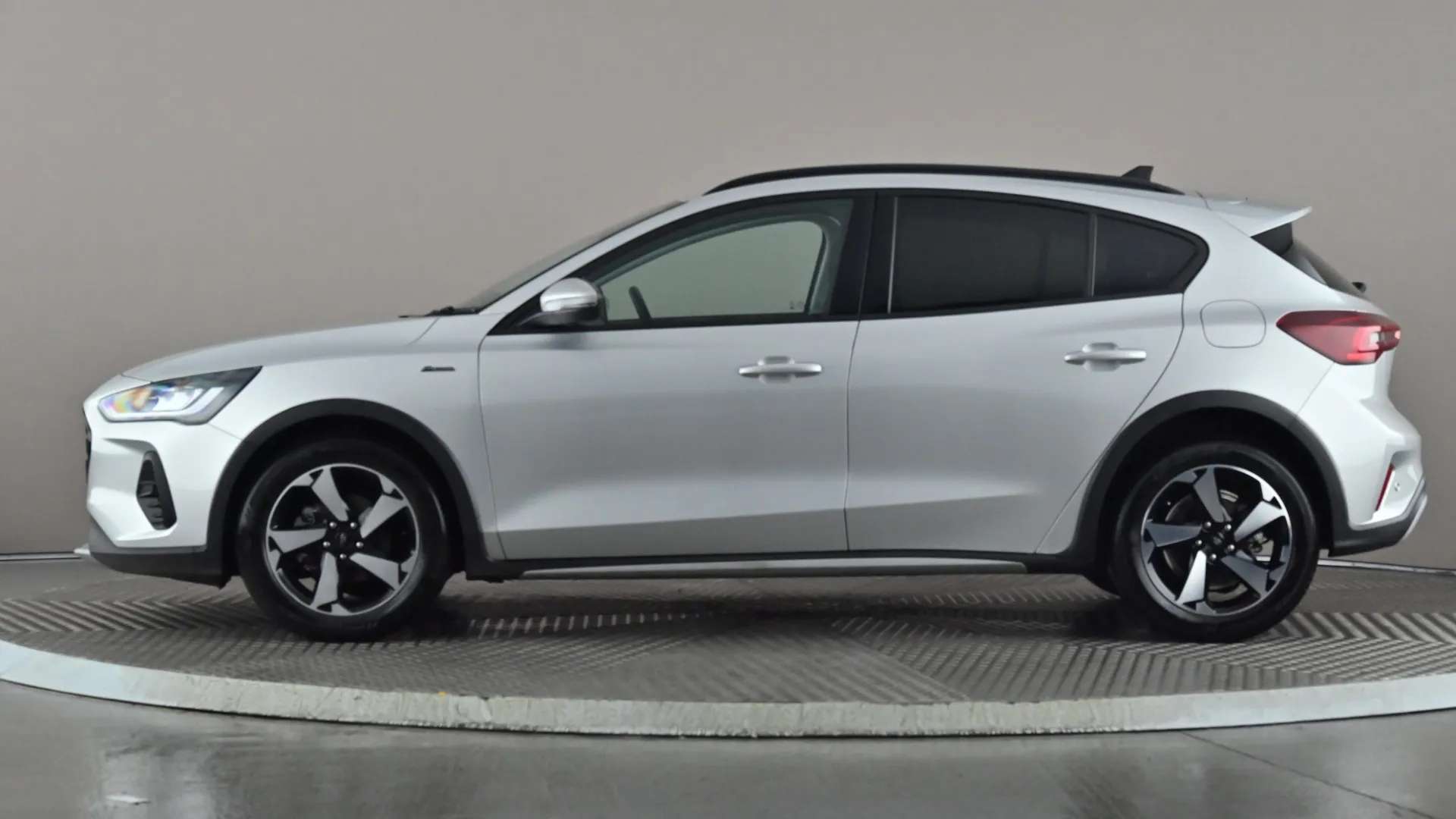 A 2023 FORD FOCUS 1.0 EcoBoost Hybrid mHEV 155 Active Auto A 2023 FORD FOCUS 1.0 EcoBoost Hybrid mHEV 155 Active Auto