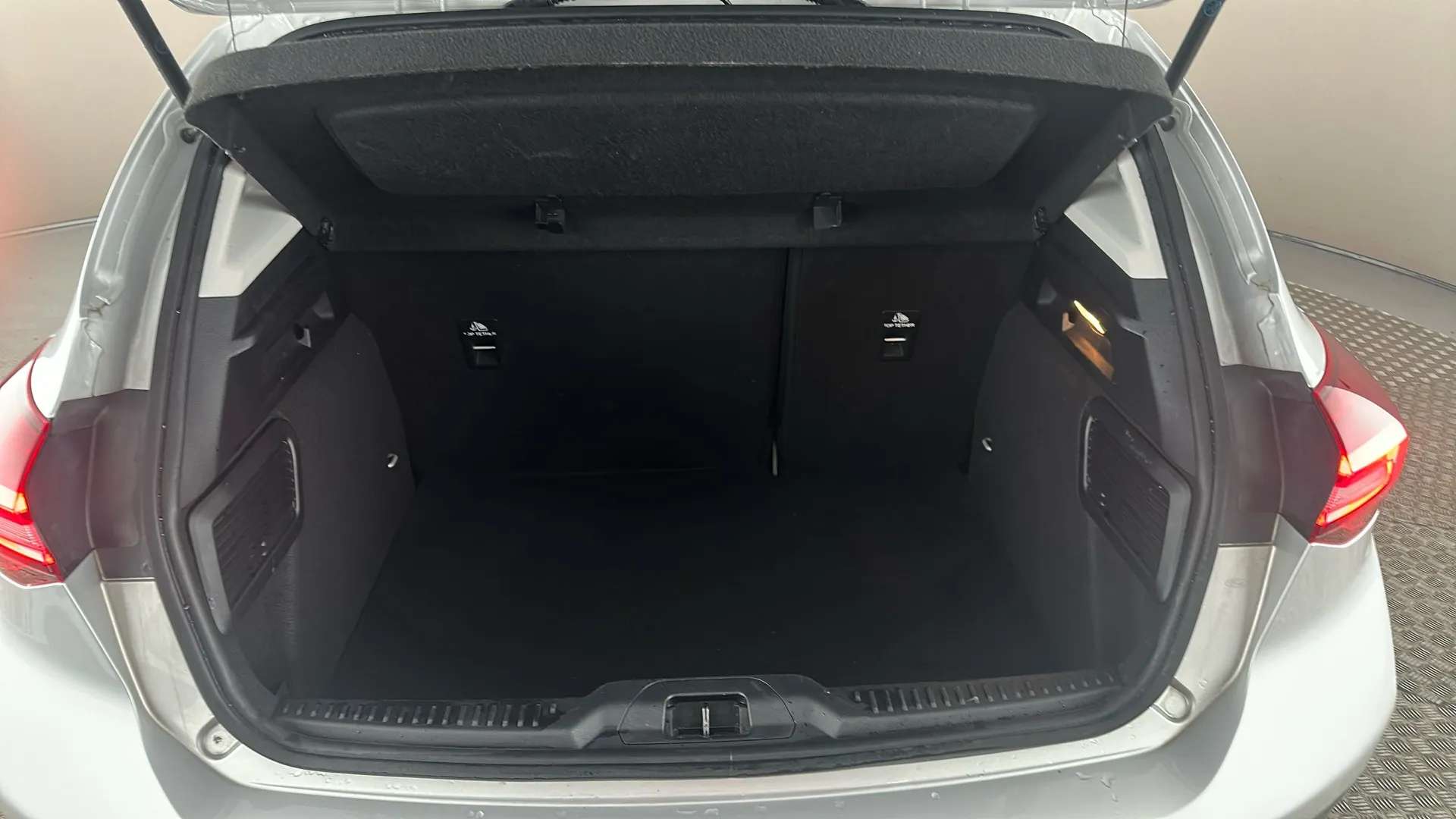 2023 FORD FOCUS 2023 FORD FOCUS