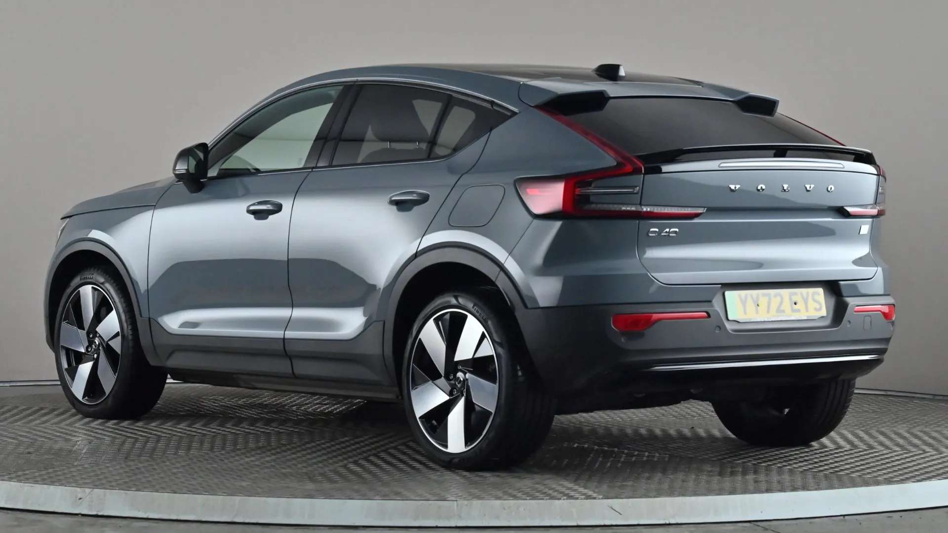 2022 VOLVO C40 2022 VOLVO C40