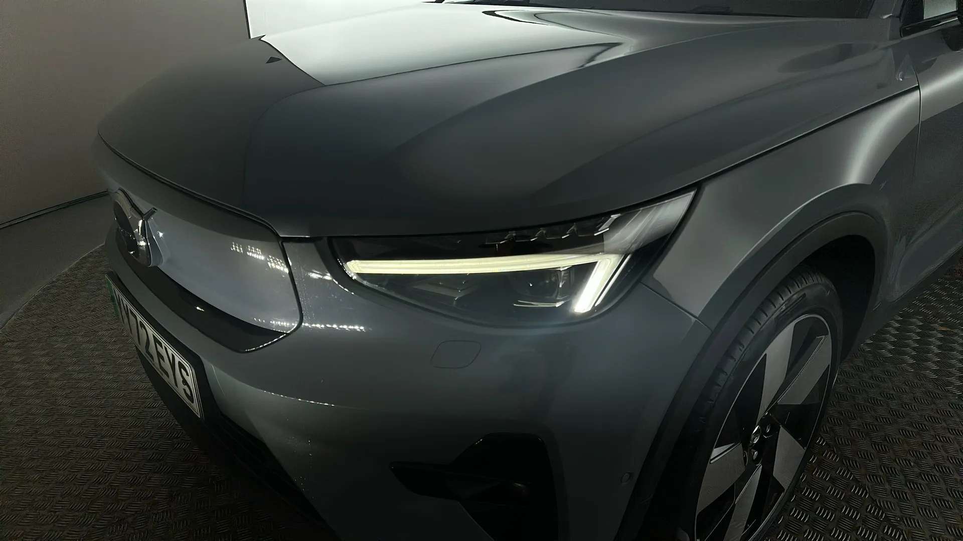 2022 VOLVO C40 2022 VOLVO C40