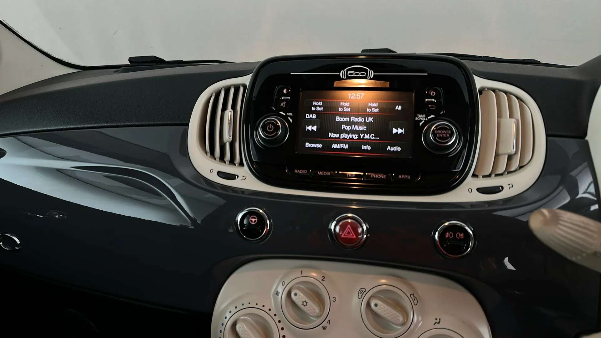 2019 FIAT 500 2019 FIAT 500