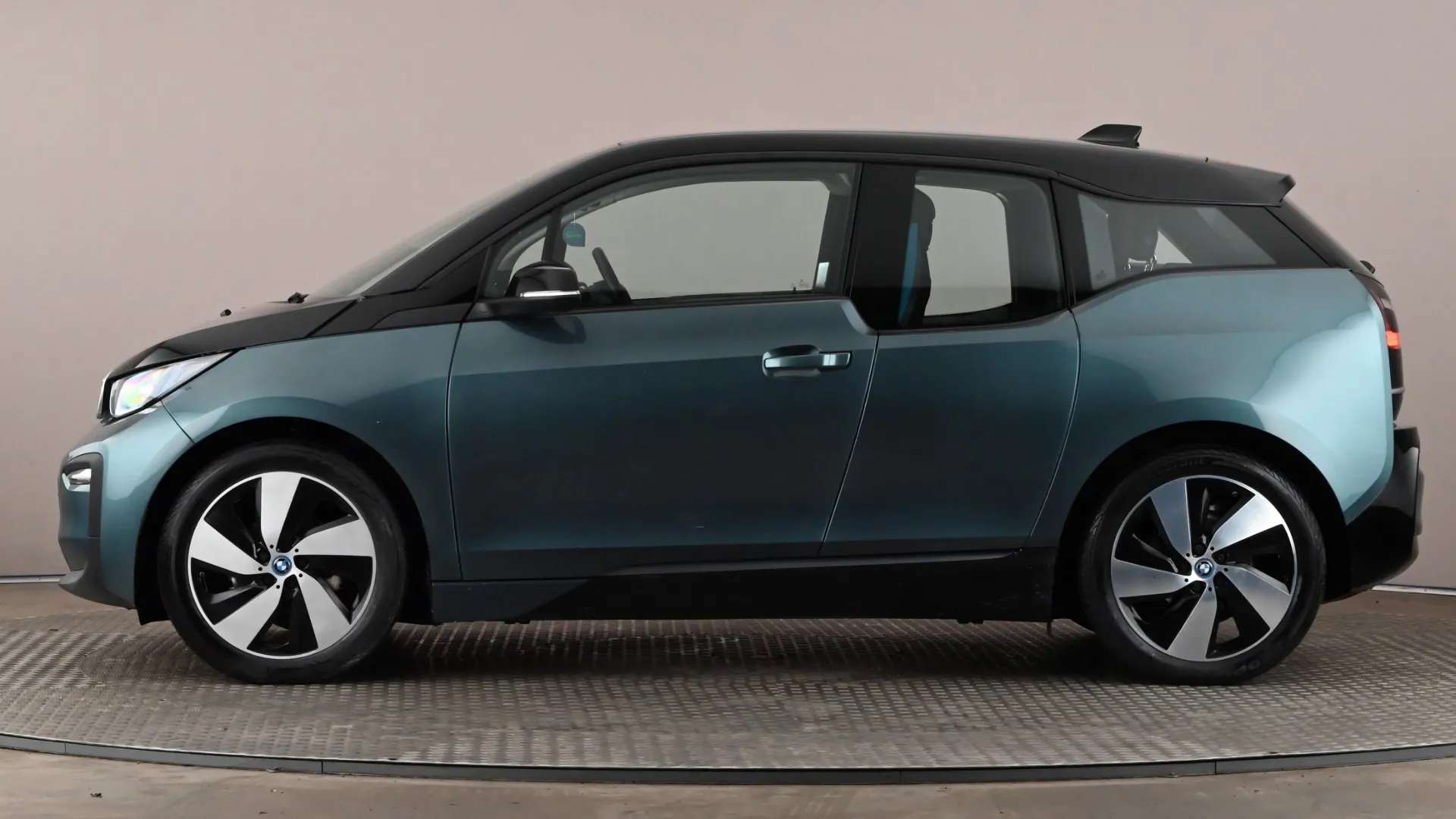A 2022 BMW I3 125kW 42kWh Auto A 2022 BMW I3 125kW 42kWh Auto