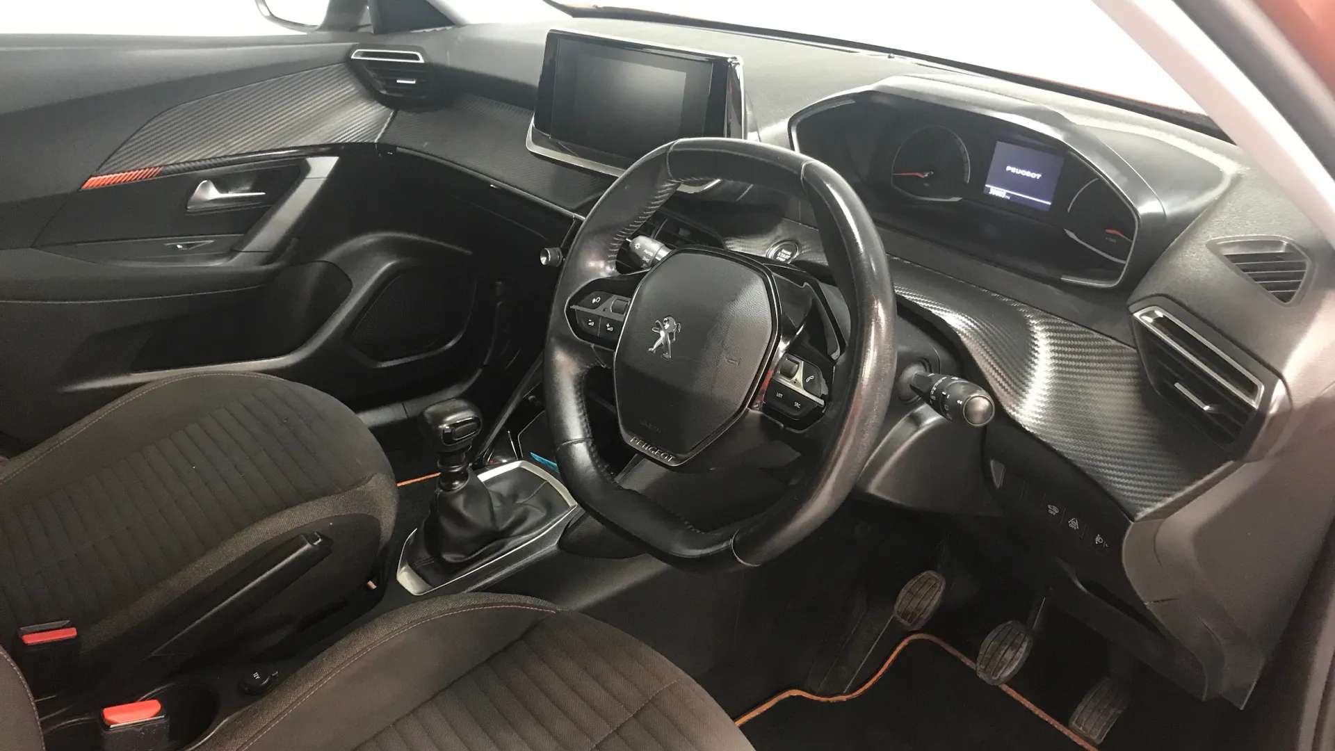 2021 PEUGEOT 2008 2021 PEUGEOT 2008