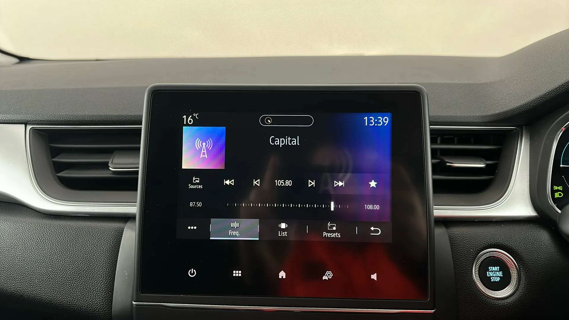 2022 RENAULT CAPTUR 2022 RENAULT CAPTUR