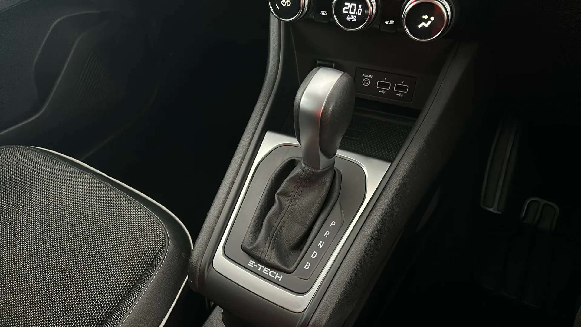 2022 RENAULT CAPTUR 2022 RENAULT CAPTUR