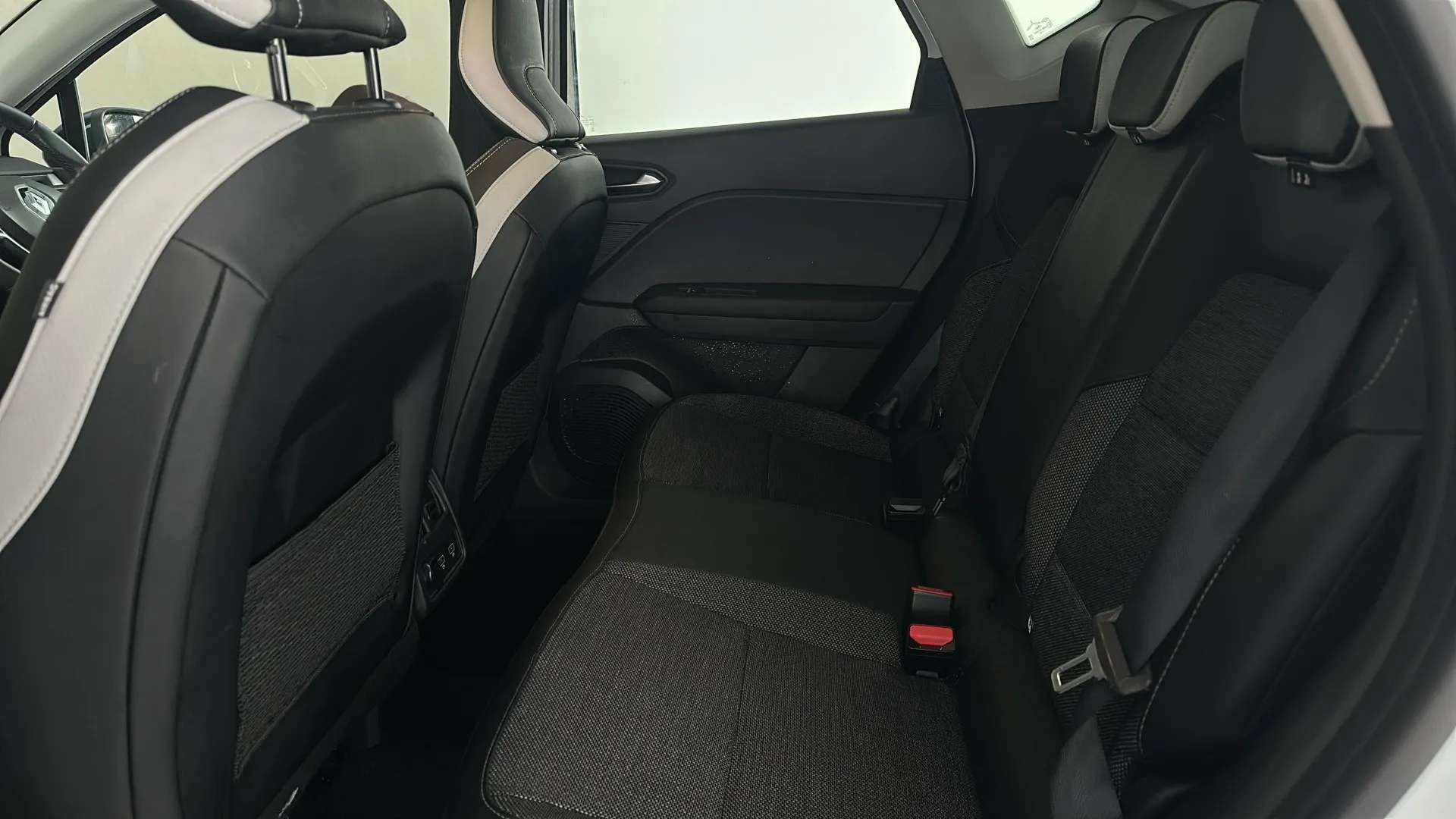 2023 RENAULT CAPTUR 2023 RENAULT CAPTUR