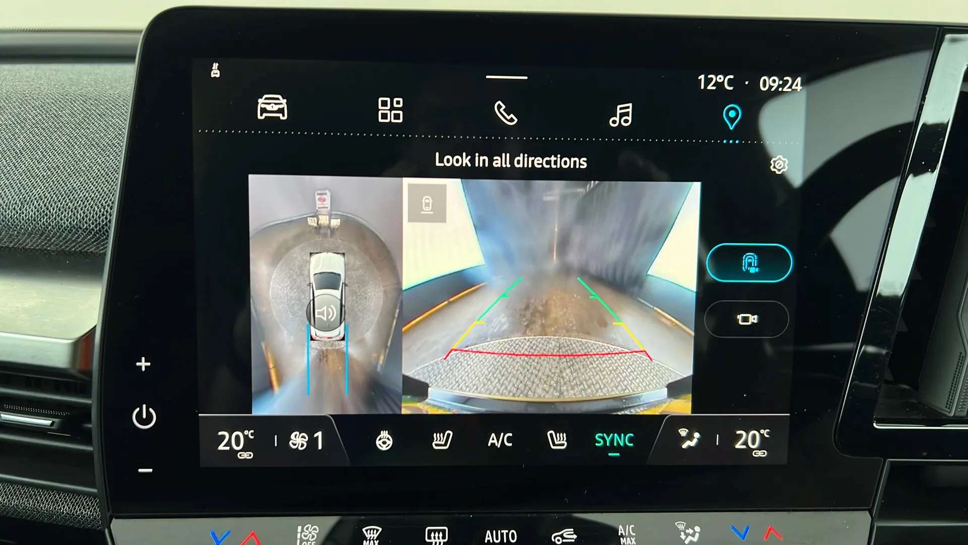 2022 RENAULT MEGANE E-TECH 2022 RENAULT MEGANE E-TECH