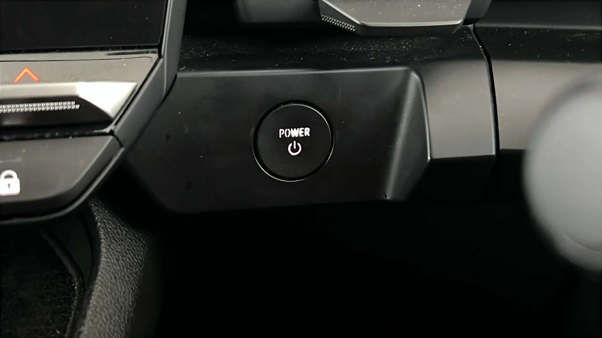 2022 RENAULT MEGANE E-TECH 2022 RENAULT MEGANE E-TECH