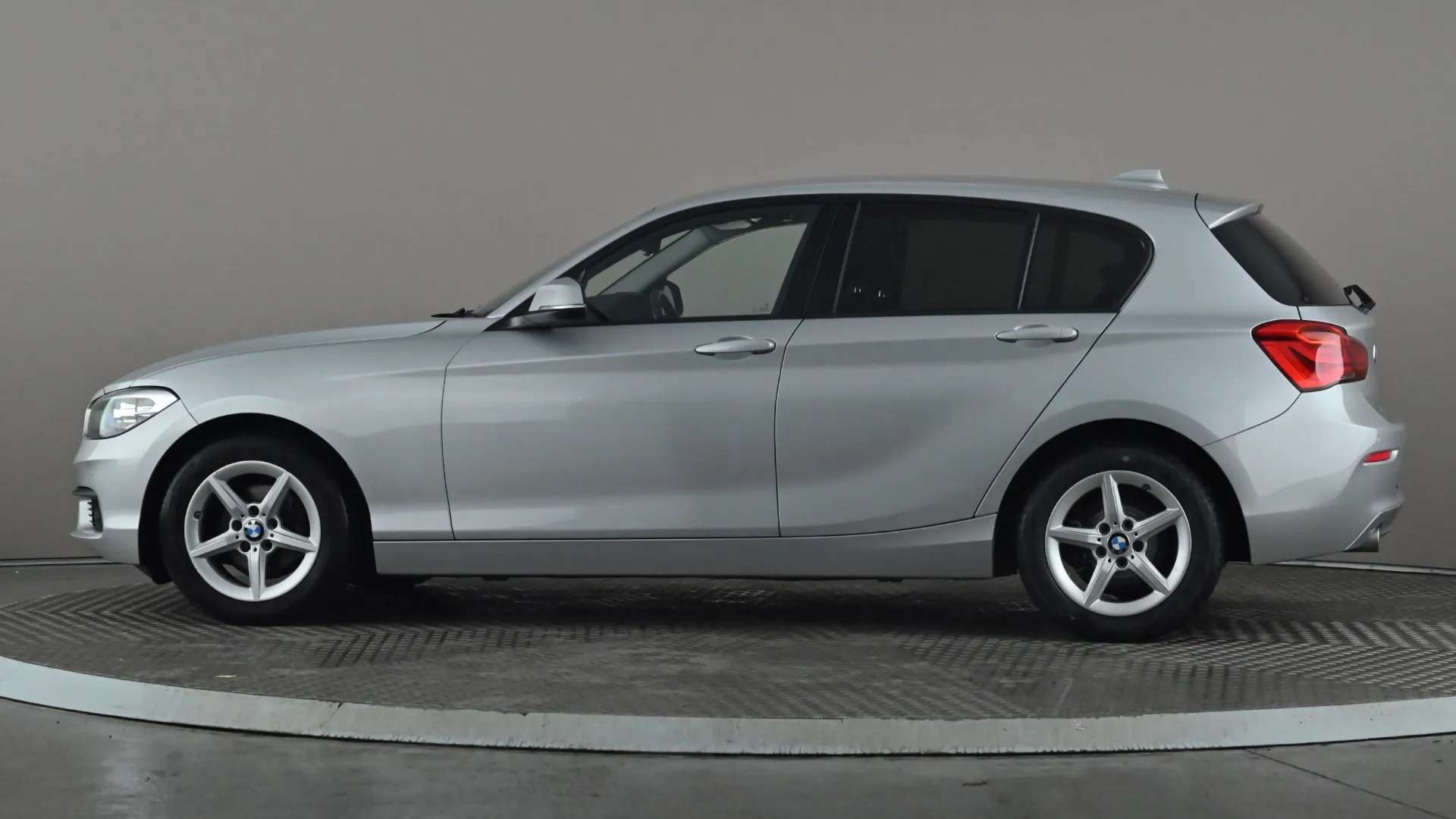 2017 BMW 1 SERIES 2017 BMW 1 SERIES