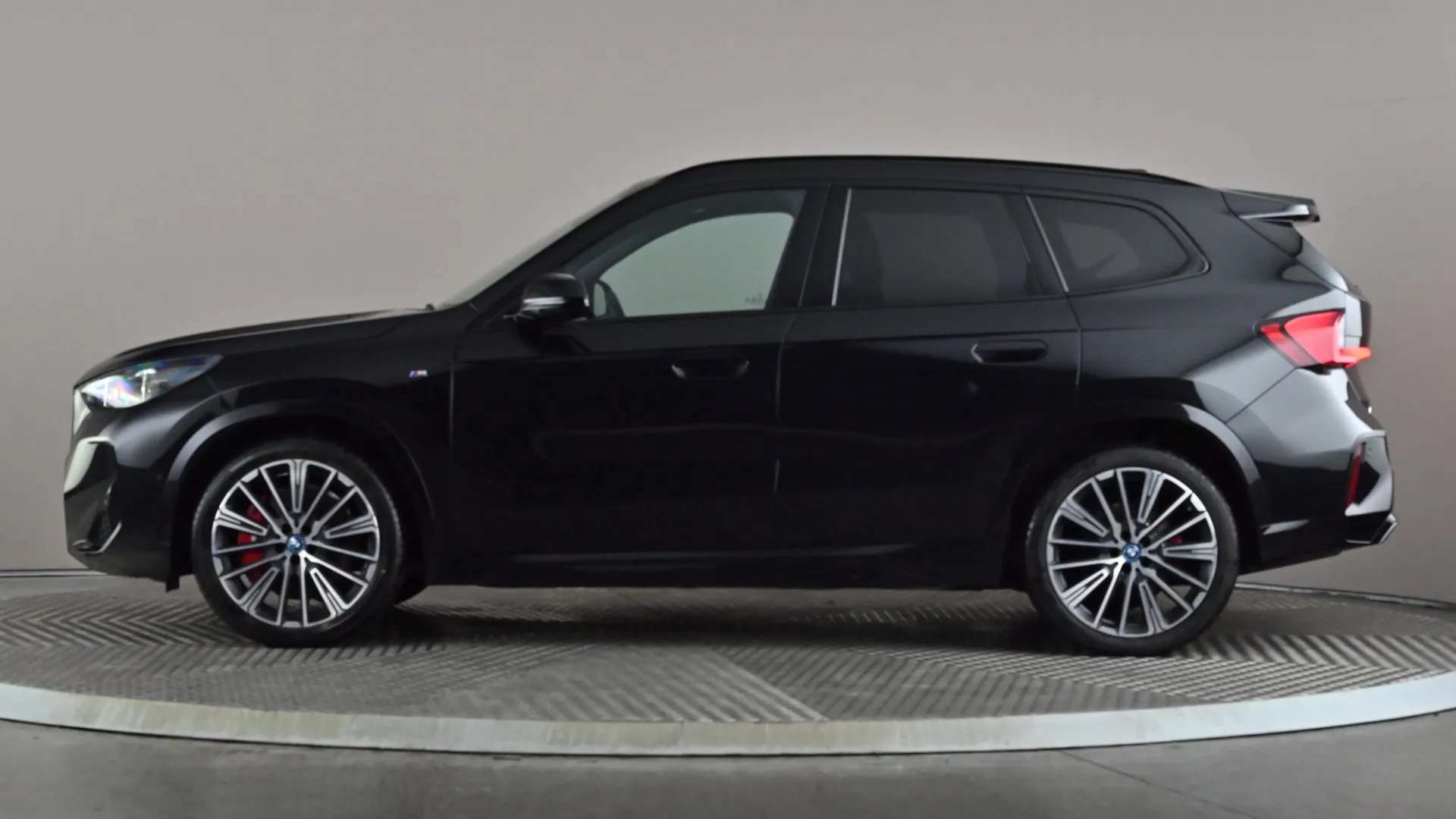 2024 BMW IX1 2024 BMW IX1