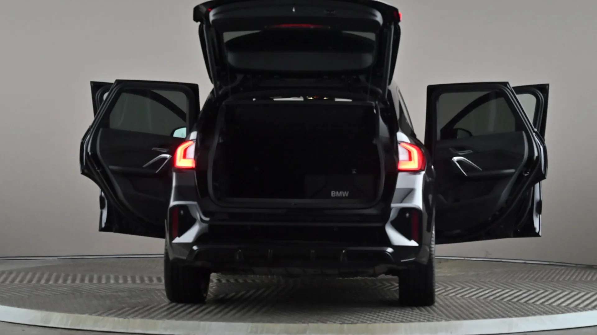 2024 BMW IX1 2024 BMW IX1