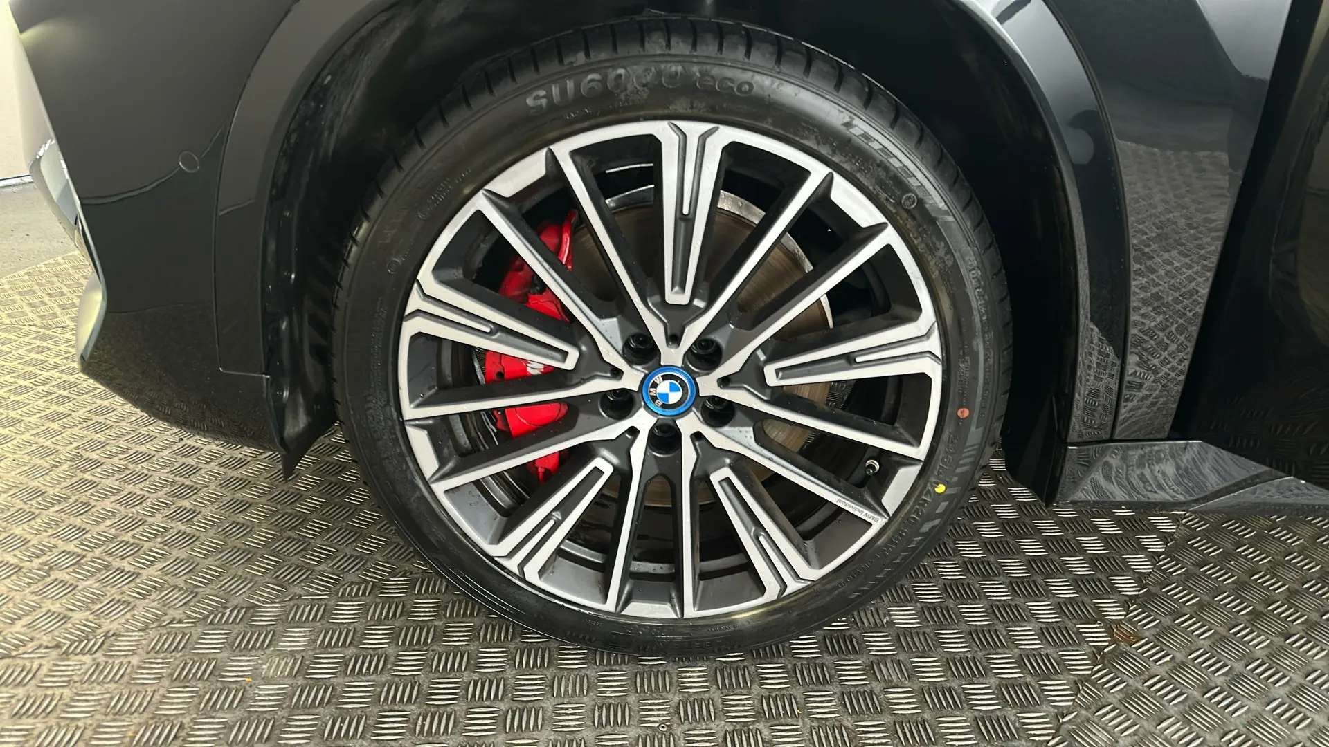 2024 BMW IX1 2024 BMW IX1