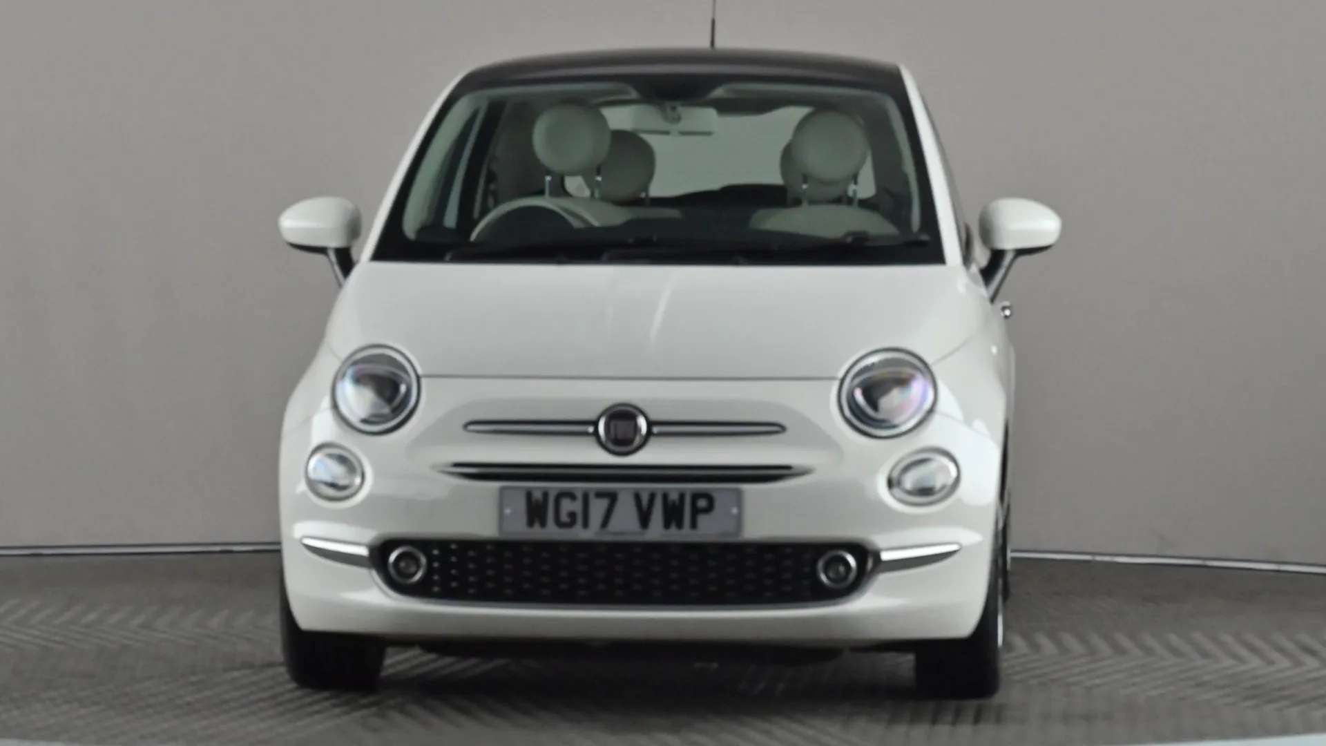 A 2017 FIAT 500 1.2 Lounge A 2017 FIAT 500 1.2 Lounge