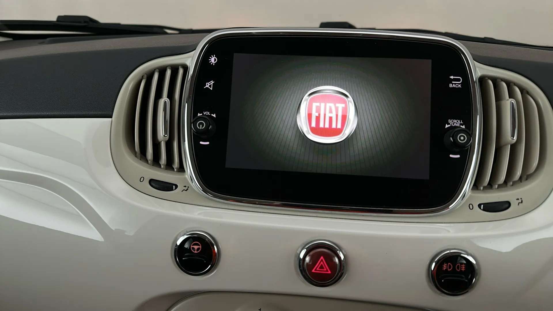 2017 FIAT 500 2017 FIAT 500
