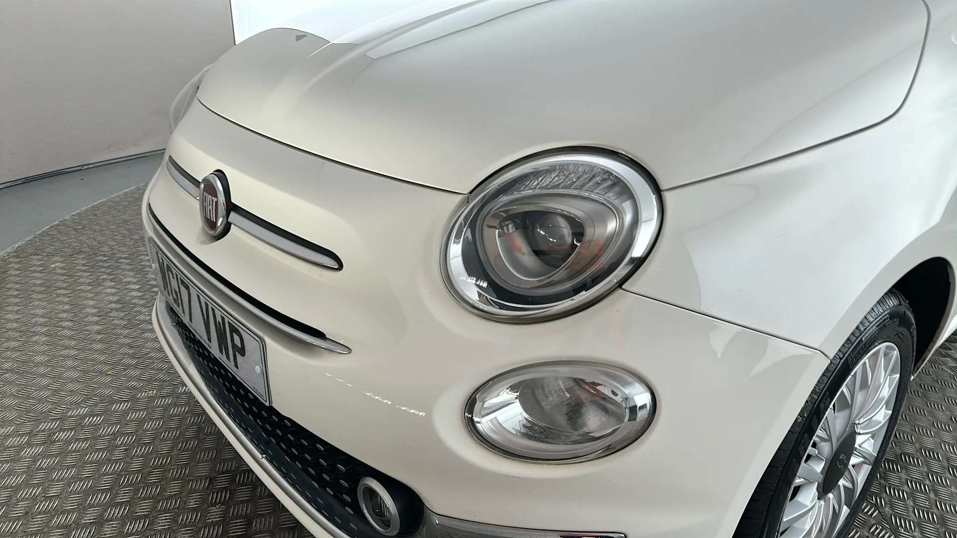 2017 FIAT 500 2017 FIAT 500