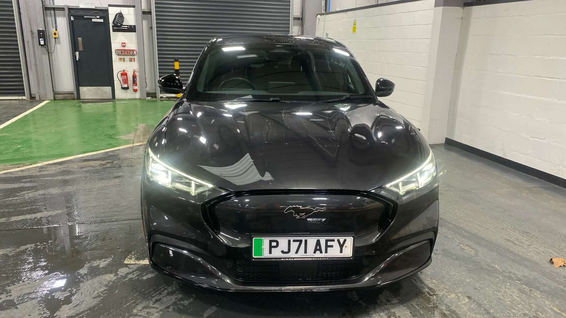 A 2022 FORD MUSTANG MACH-E 198kW Standard Range 68kWh AWD Auto A 2022 FORD MUSTANG MACH-E 198kW Standard Range 68kWh AWD Auto