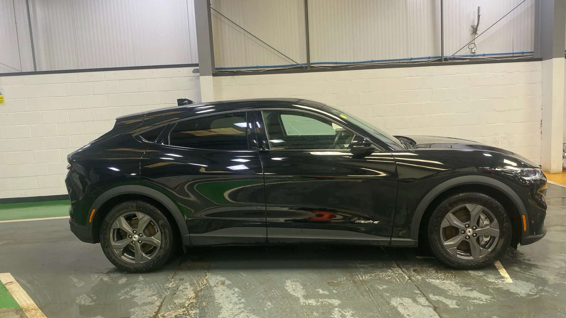 A 2022 FORD MUSTANG MACH-E 198kW Standard Range 68kWh RWD Auto A 2022 FORD MUSTANG MACH-E 198kW Standard Range 68kWh RWD Auto