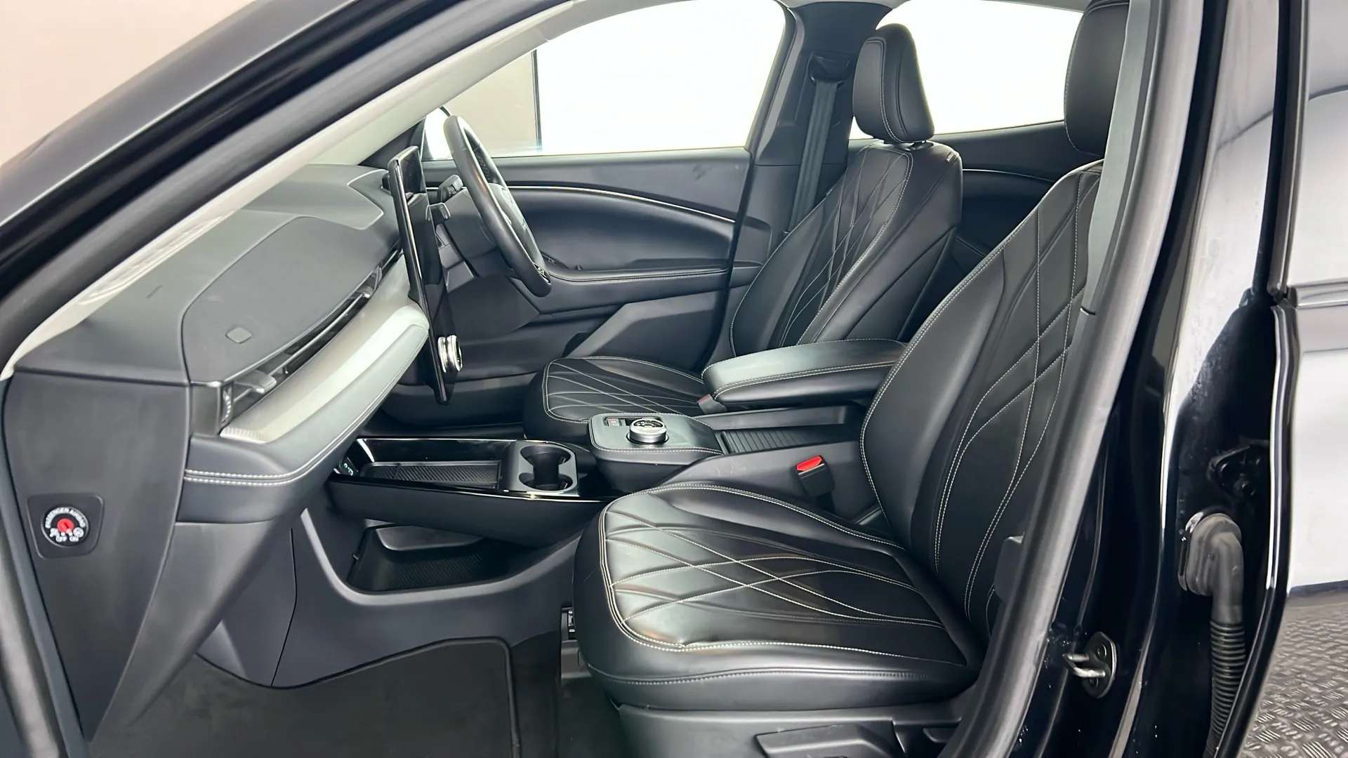 2022 FORD MUSTANG MACH-E 2022 FORD MUSTANG MACH-E