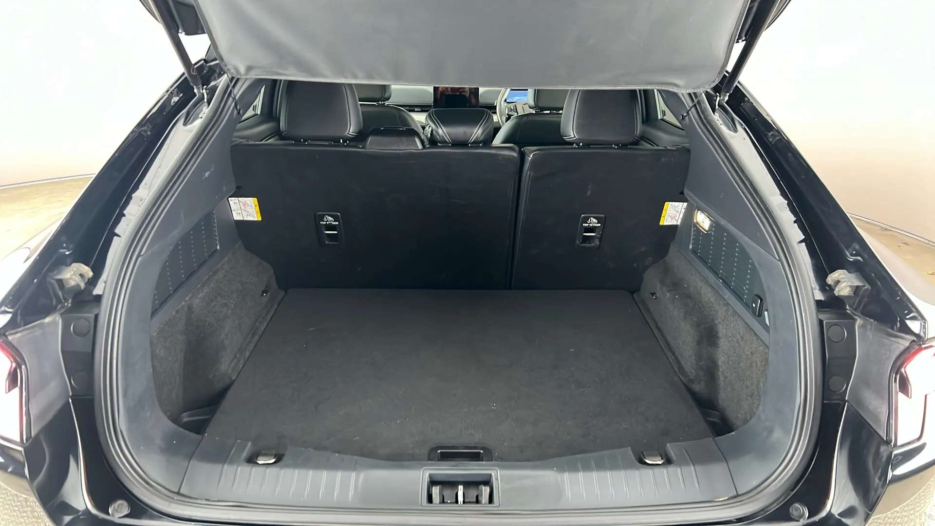 2022 FORD MUSTANG MACH-E 2022 FORD MUSTANG MACH-E