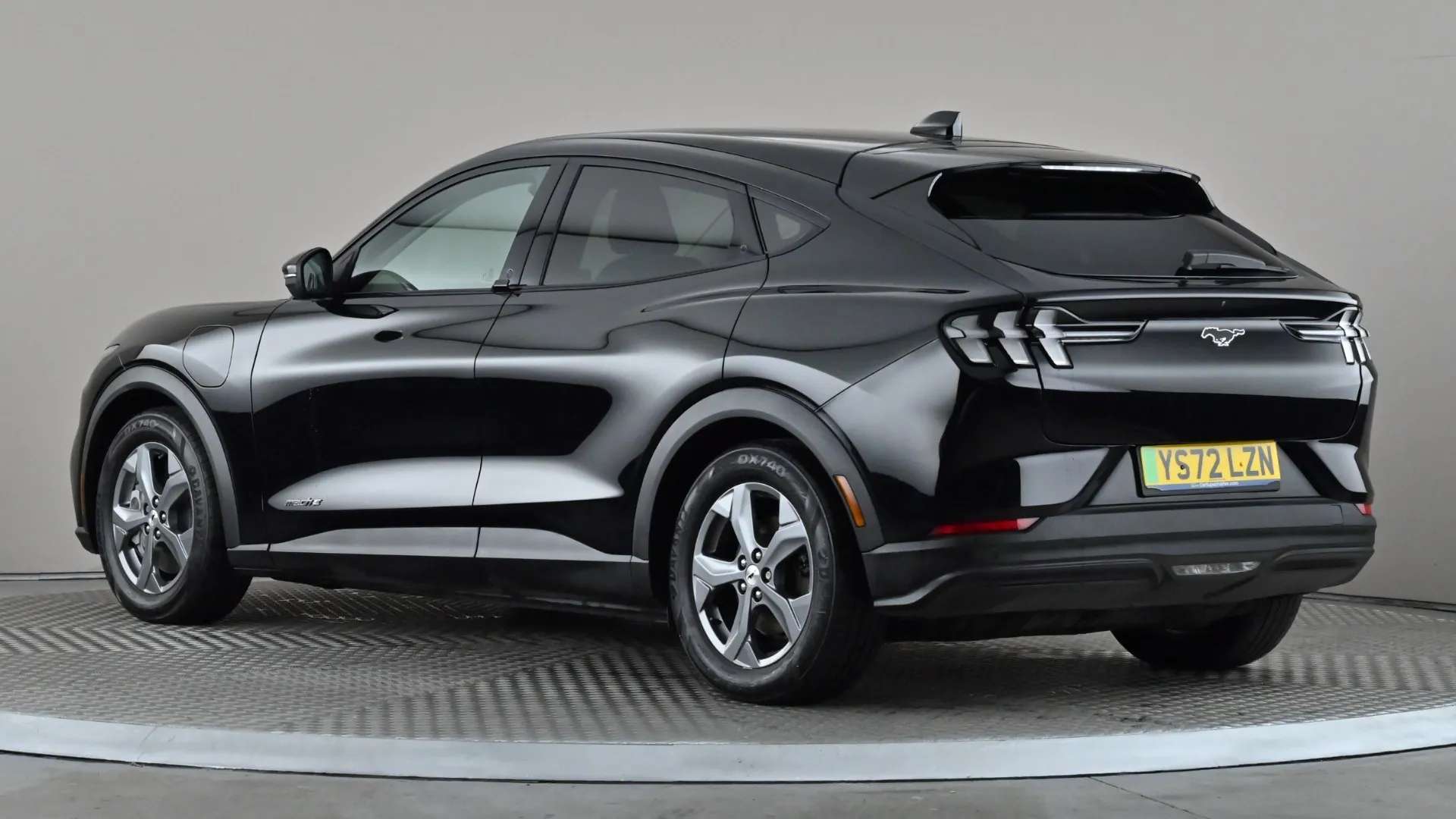 A 2022 FORD MUSTANG MACH-E 198kW Standard Range 68kWh RWD Auto A 2022 FORD MUSTANG MACH-E 198kW Standard Range 68kWh RWD Auto