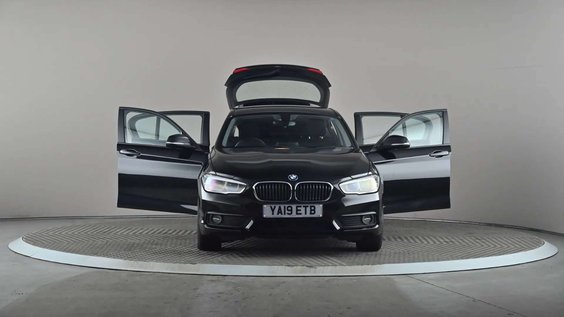 2019 BMW 1 SERIES 2019 BMW 1 SERIES