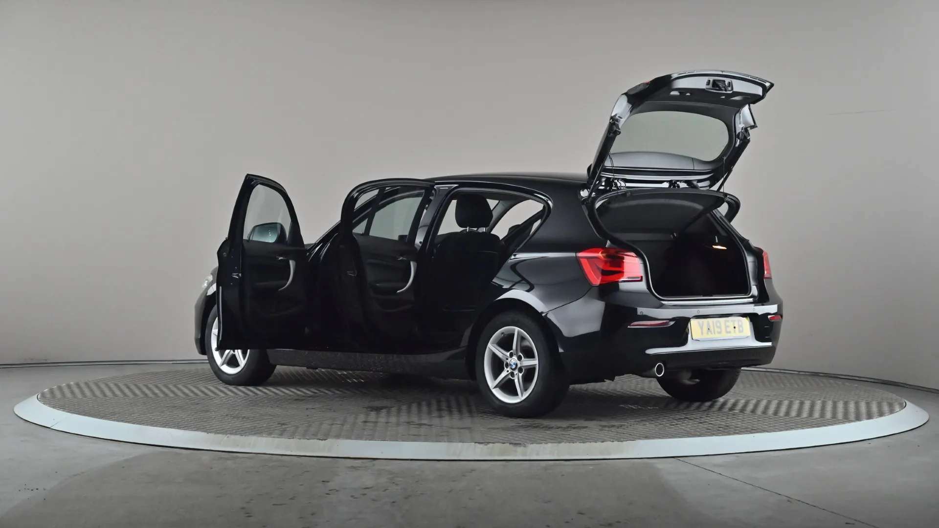 2019 BMW 1 SERIES 2019 BMW 1 SERIES