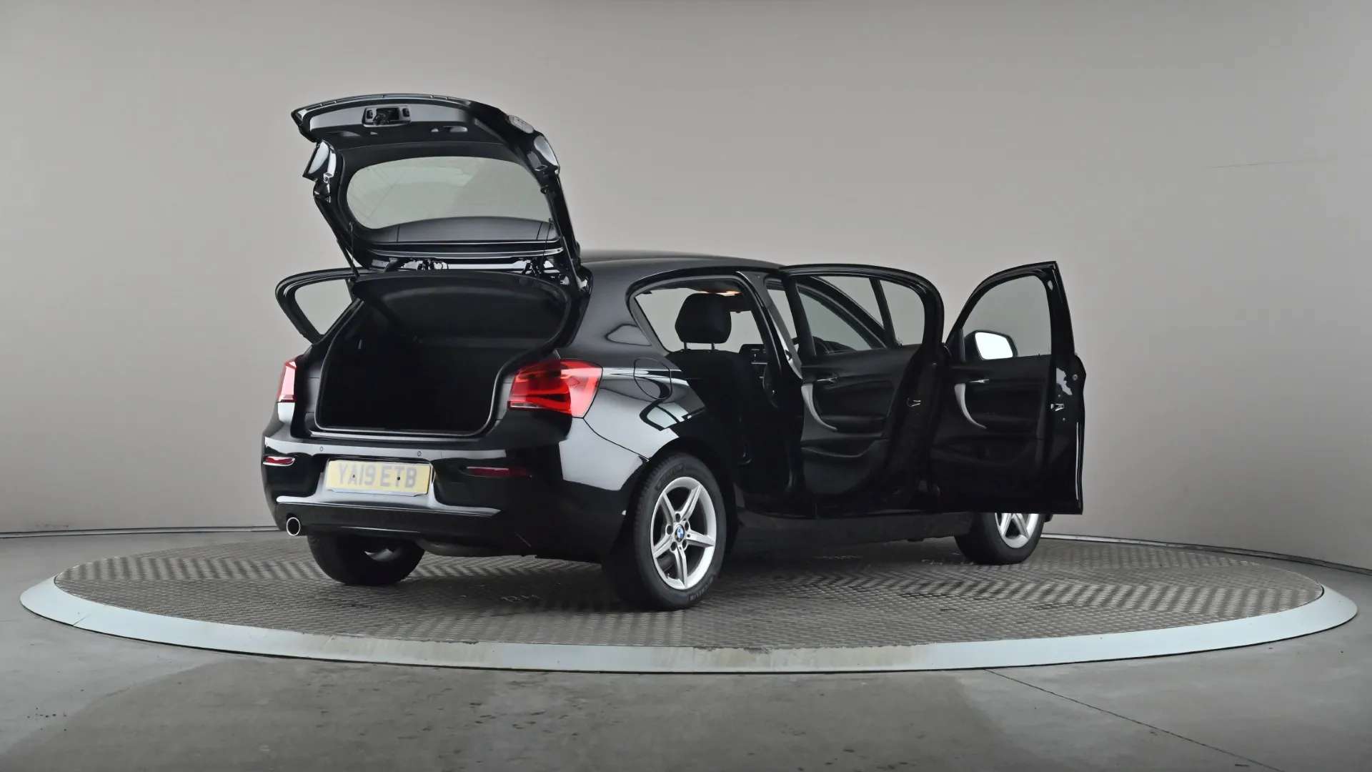 2019 BMW 1 SERIES 2019 BMW 1 SERIES