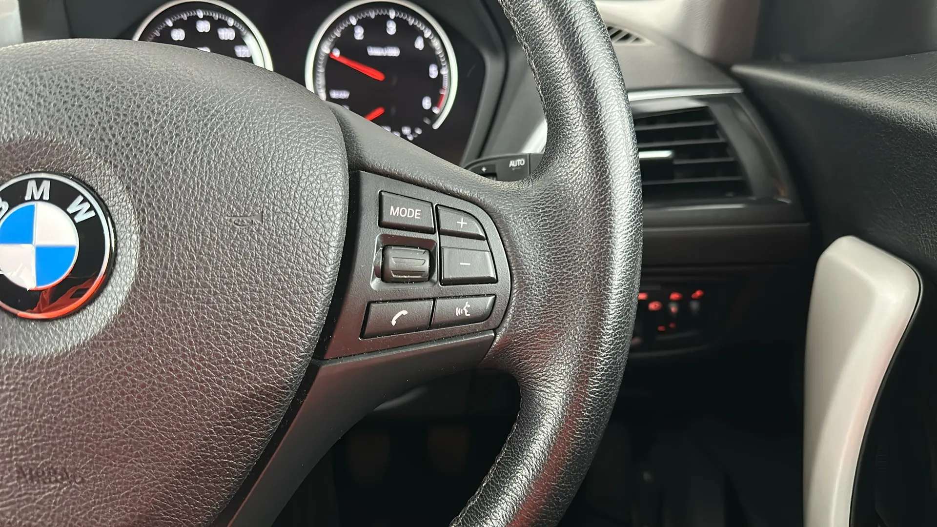 2019 BMW 1 SERIES 2019 BMW 1 SERIES