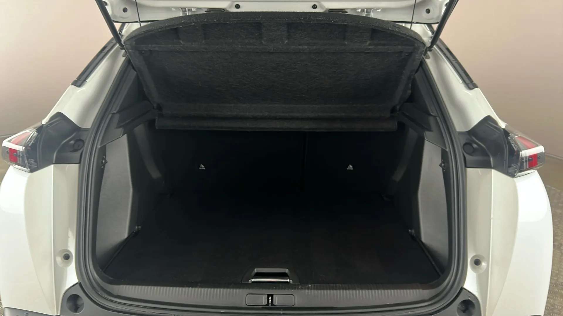 2023 PEUGEOT 2008 2023 PEUGEOT 2008