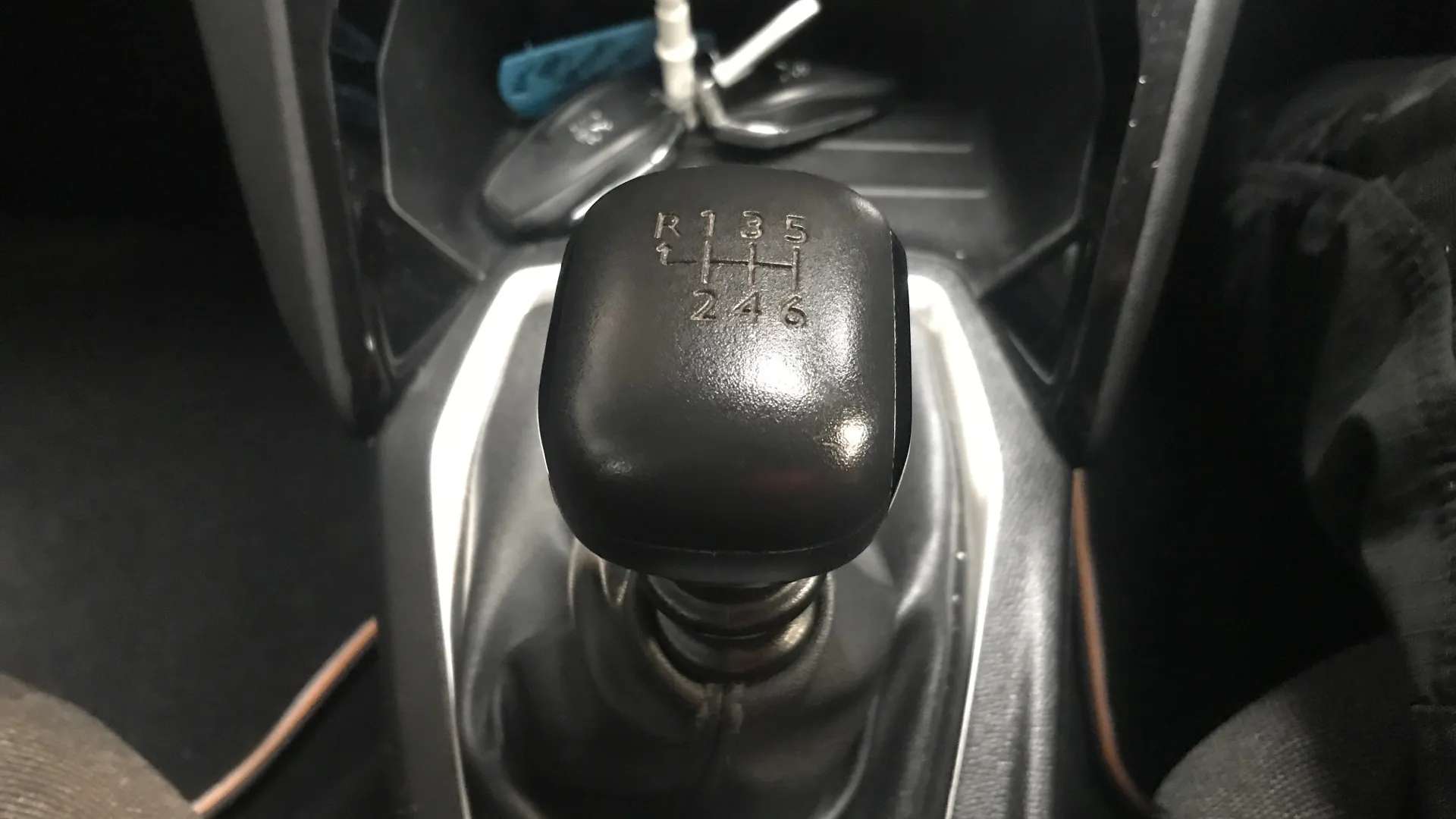 2021 PEUGEOT 2008 2021 PEUGEOT 2008