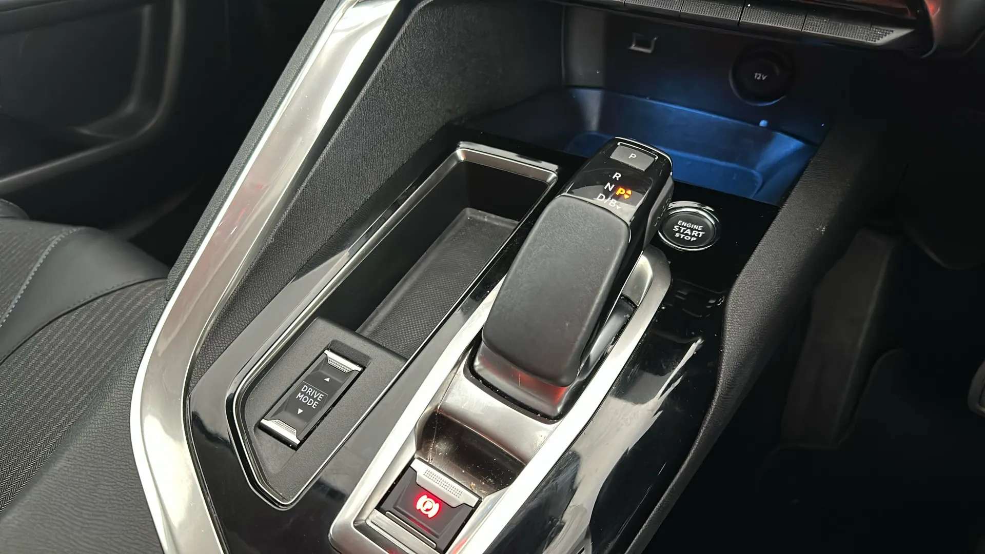 2022 PEUGEOT 3008 2022 PEUGEOT 3008