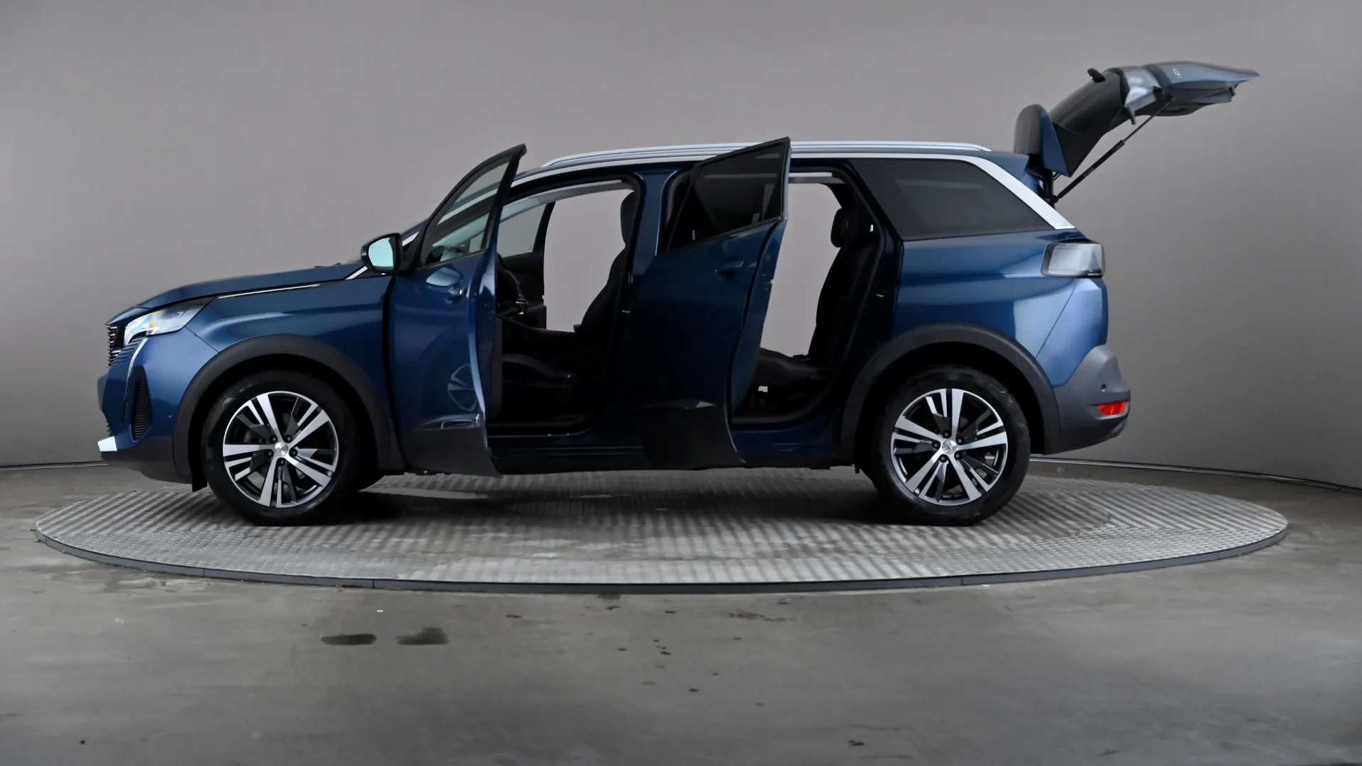 2021 PEUGEOT 5008 2021 PEUGEOT 5008