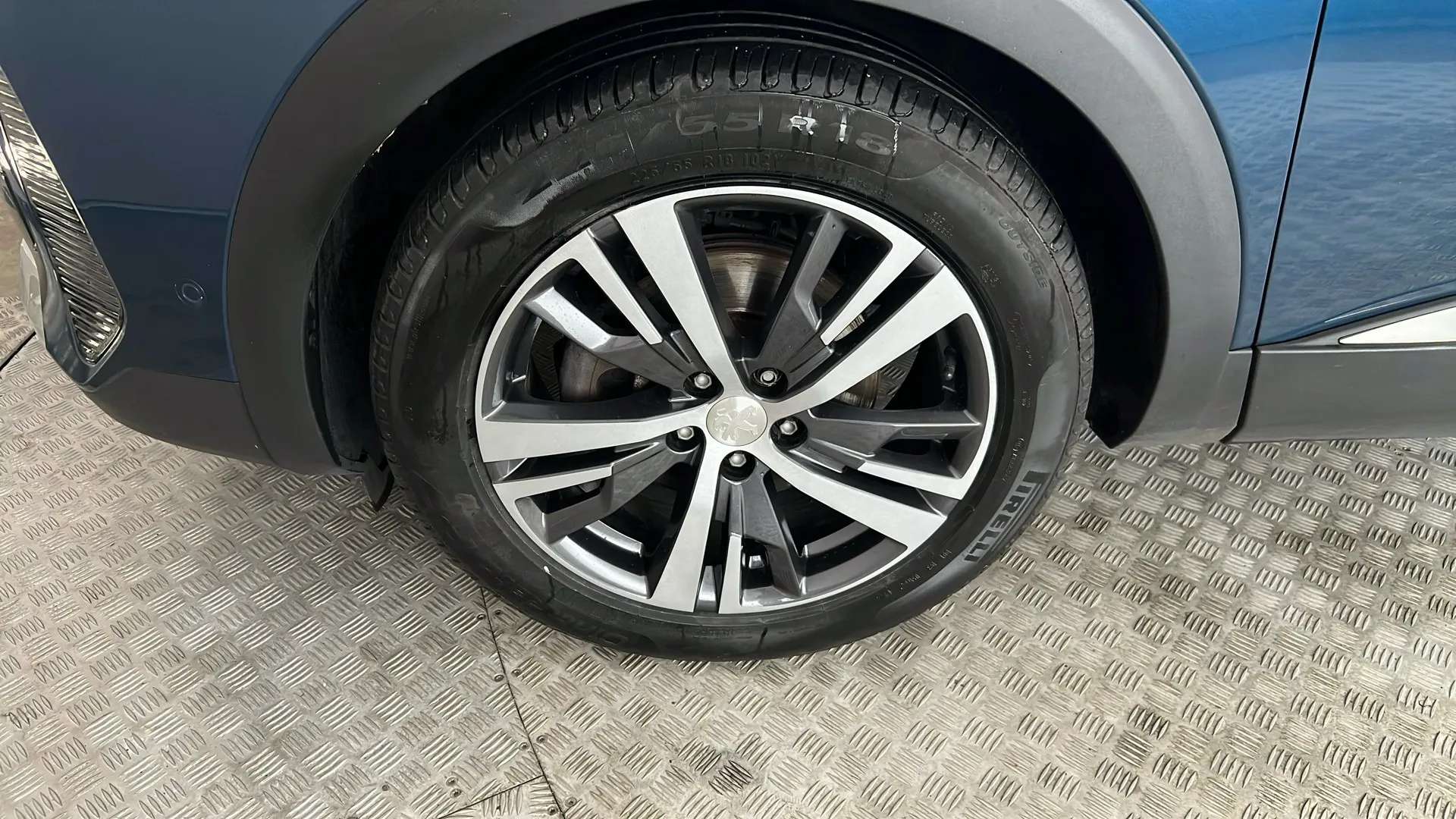 2021 PEUGEOT 5008 2021 PEUGEOT 5008