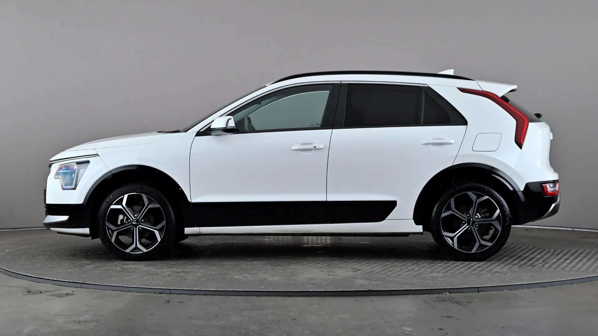 A 2024 KIA NIRO 1.6 GDi 127 Hybrid 3 DCT A 2024 KIA NIRO 1.6 GDi 127 Hybrid 3 DCT