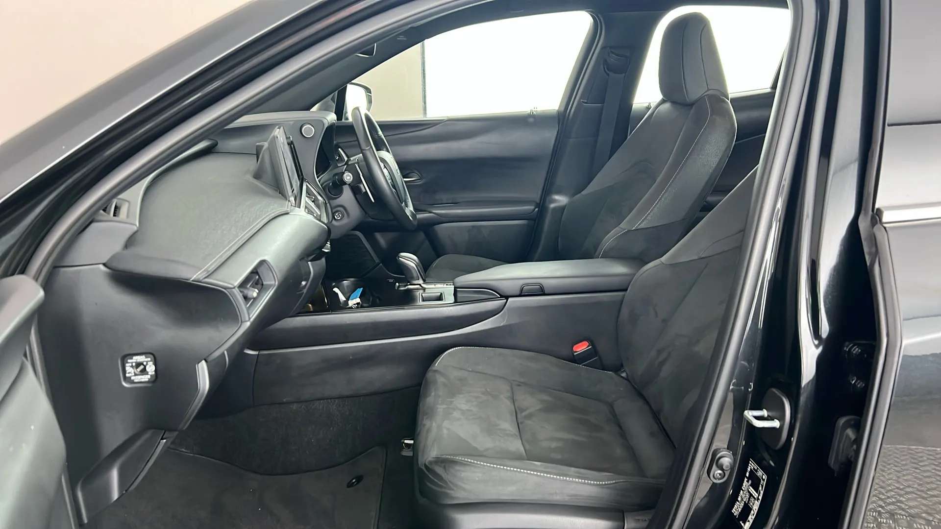 2024 LEXUS UX 2024 LEXUS UX