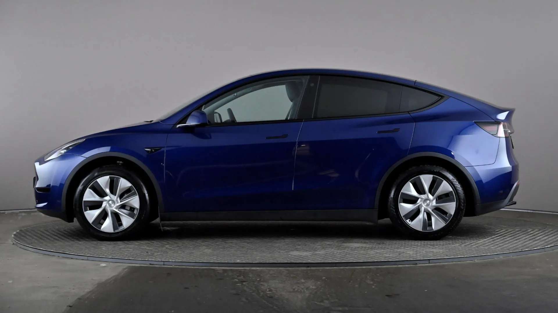 A 2023 TESLA MODEL Y RWD Auto A 2023 TESLA MODEL Y RWD Auto